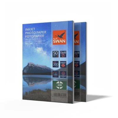 Afbeelding van BLUE SWAN Glanzend fotopapier, 13 x 18 cm, 200 g/m², 100 vellen (2 50), glanzende afwerking, sneldrogend, water en krasbestendig, hoge kleurglans