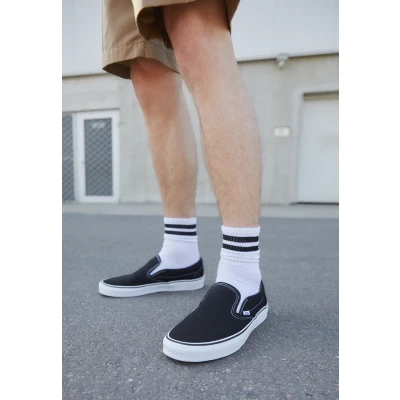 Afbeelding van Vans Classic Slipon Instappers, Maat: 44.5, Black Textiel