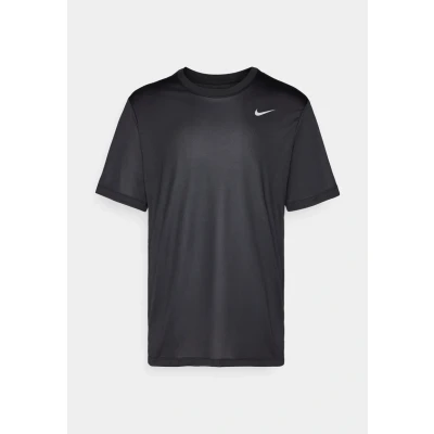 Afbeelding van Nike Performance TEE Reset Sport Tshirt, Heren, Maat: Medium, Black/matte silver
