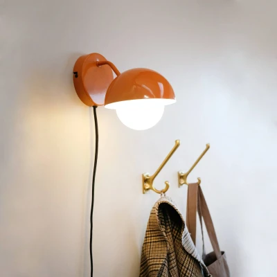 Afbeelding van Dyberg Larsen Rose wandlamp oranje glanzend