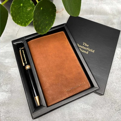 Afbeelding van The Chesterfield Brand Leren Schrijfmapje en Pen