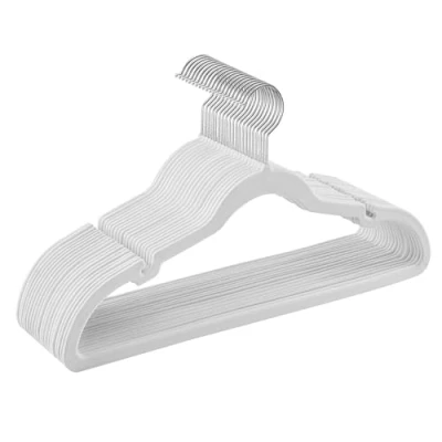 Afbeelding van SONGMICS Set van 20 fluwelen kledinghangers, antislip, met schouderinkepingen, broekstang, 360 graden draaibare haak, ruimtebesparend, 0,6 cm dik, 43 lang, wolkenwit