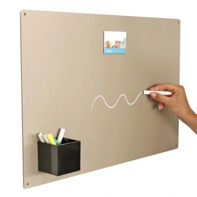 Afbeelding van KalaMitica magnetische krijtbord van staal. Grootte 56x38x0,12cm. Kleur: beige.