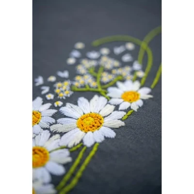 Afbeelding van PN 0191960 Tafelkleed kit Margrietjes Vervaco
