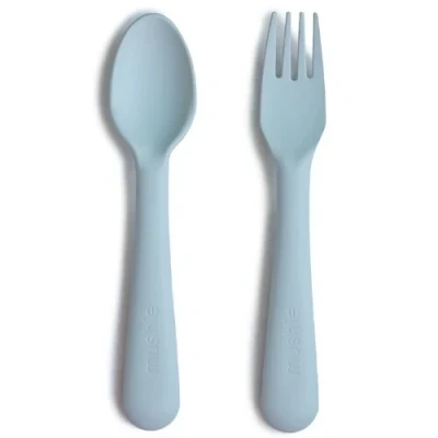 Afbeelding van Mushie kinderlepel en vork powder blue