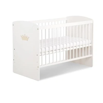 Afbeelding van KMbaby K2 KOR babybed 120 x 60 cm met witte matras natuurlijke kroon, lattenbodem, 3 niveaus in hoogte verstelbaar, grenen gelakt