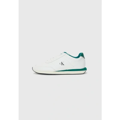 Afbeelding van 8719965074583 Retro Runner ESS LTH YM0YM01355 Baskets basses pour homme Blanc (Bright White/Galapagos), 46 EU, brillant Galapagos, 44.5 EU