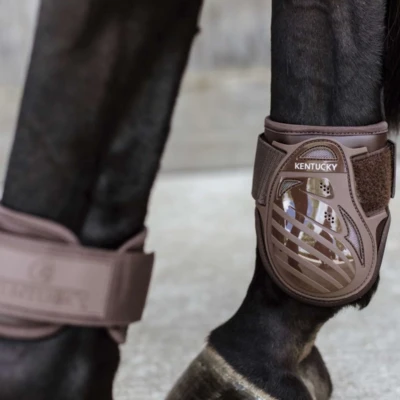 Afbeelding van Kentucky Strijklappen Young Horse Bruin XS