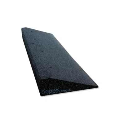 Afbeelding van bepco Rand van rubbervezels (zwart) helling drempelhelling met ingelegde sluitringen voor bevestiging (100 x 25 5 cm)
