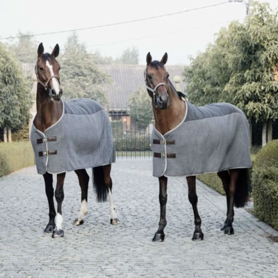 Afbeelding van Kentucky Horsewear Zweetdeken Fleece Grijs 140/191
