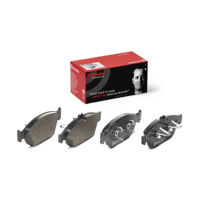 Afbeelding van BREMBO P 50 106 Remblokkenset Geschikt voor slijtage waarschuwingscontact Met anti kreukplaat Zonder toebehoren MERCEDES BENZ: E Class Coupe