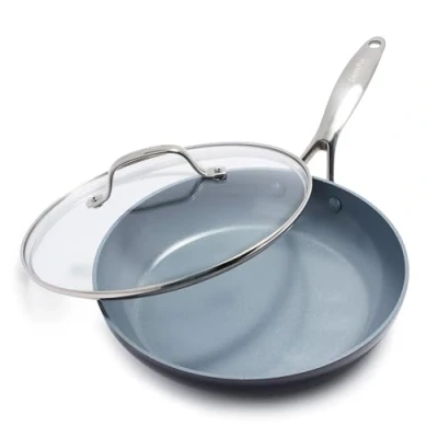 Afbeelding van GreenPan Valencia Pro Braadpan van gezond keramiek, anti aanbaklaag, 26 cm, met deksel, PFAS vrij, inductie, vaatwasmachinebestendig, ovenbestendig, grijs
