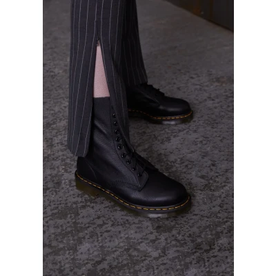 Afbeelding van Dr. Martens Dames 1490 Black Virginia laarzen, zwart, 36 EU