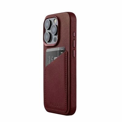Afbeelding van MUJJO Leather Wallet Case iPhone 15 Pro bordeaux CL 040 BN