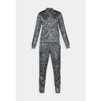 Afbeelding van adidas Sportswear SET Trainingspak, Dames, Maat: XS, Grey five/black