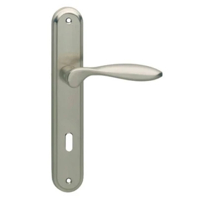Afbeelding van Intersteel Deurkruk George op schild sleutelgat 72 mm nikkel mat