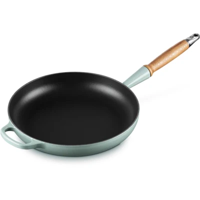 Afbeelding van Le Creuset Koekenpan Signature met Houten handvat &#039;Sea Salt&#039; Ø28cm