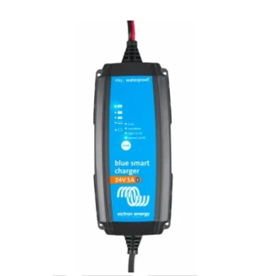 Afbeelding van Blue smart ip65 charger 24/5 + dc connector