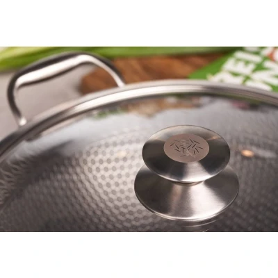 Afbeelding van Reishunger Premium Roestvrijstalen Wok 32 cm diameter Met glazen deksel voor alle soorten fornuizen, geschikt inductie