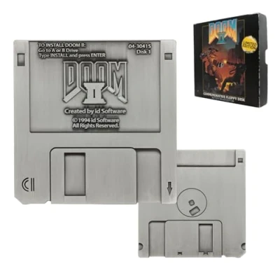 Afbeelding van FaNaTtik Doom II Antique Silver Edition floppy replica