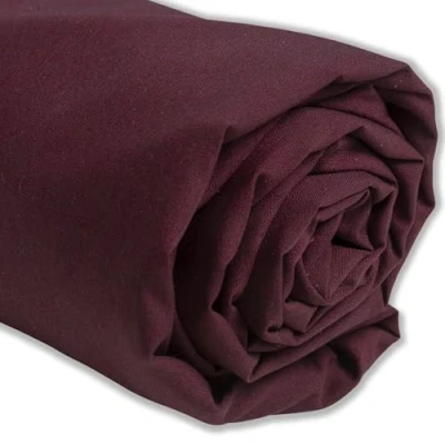 Afbeelding van IPEA Katoenen stof, popeline, bordeaux, 200 cm x 150 cm, gemaakt in Italië, stof per meter voor naaien, kleding, voeringen, meubels, accessoires, patchwork, effen om te naaien