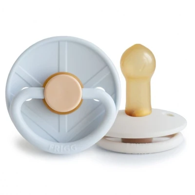 Afbeelding van FRIGG Fopspeen Little Viking 6 18mnd Powder Blue/Cream 2st