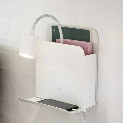 Afbeelding van Wandlamp Roomi met legbord en USB, wit
