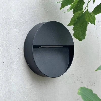 Afbeelding van Dyberg Larsen LED buiten wandlamp Pluto, zwart, Ø 15 cm