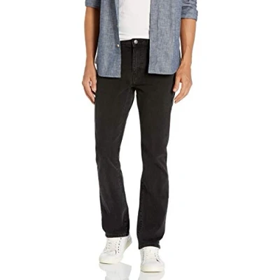 Image de Amazon Essentials Jean slim bootcut Men&#039;s, Noir Délavé, 32W / 32L