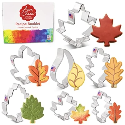 Afbeelding van Ann Clark, set van 7 herfstbladeren uitsteekvormpjes, gemaakt in de VS door eik, waterdruppel en esdoornblad