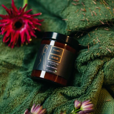 Afbeelding van Kayori Kohaku Amber &amp; Patchouli Bodycrème 180 Ml