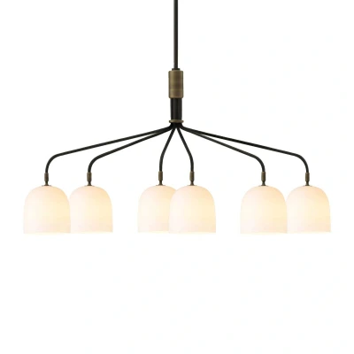 Afbeelding van Gubi Kroonluchter Howard 6 lamps 134x73 cm brons/wit