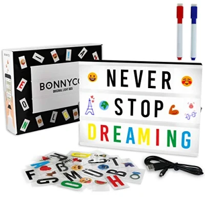 Afbeelding van Blauwe Led Lichtbak met 400 Letters, Emojis &amp; 2 Markers, USB A4 Lightbox Jongens Kamer Babyborrel Letterbak Origineel Geschenk voor Verjaardagen