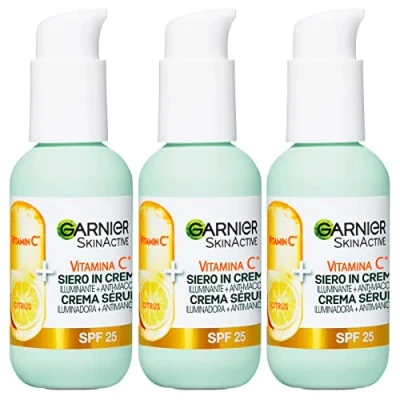 Afbeelding van Garnier SkinActive vitamine C Gezichtsserum van crème, 2 in 1, verlichtend en anti vlekken, SPF 25, voor de niet uniforme huid, formule met citrusextract, 3 flessen 50 ml