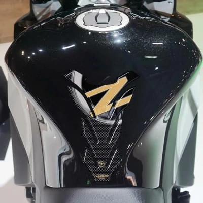 Afbeelding van Tankbescherming 3D sticker voor motorfiets Kawasaki Z750 Z1000, goudkleurig