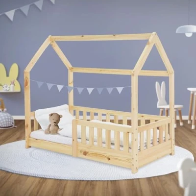 Afbeelding van Kinderbed met bescherming tegen uitvallen lattenbodem en dak 70x140 cm Dennenhout naturel ML Design