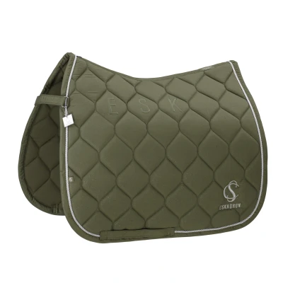 Image de Eskadron Tapis de Selle Classic Sports Sparkle Dressage Dusty OliveVendu par Agradi