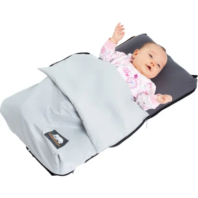 Afbeelding van Deryan AirTraveller Vliegtuigbedje Reiskussen met matras compact opgevouwen