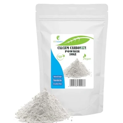 Afbeelding van Calciumcarbonaat poeder 100 g gebruikt in formuleringen van minerale make up en als zacht schuurmiddel voor mondverzorgingsproducten.
