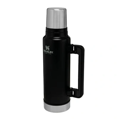 Afbeelding van Stanley Classic Legendary Thermosfles 1.4L Houdt 40 Uur Warm, 35 Koud Lekvrij Vaatwasserbestendig BPA Vrij Voor Koffie, Thee en Meer Roestvrijstalen Thermoskan Matte Black
