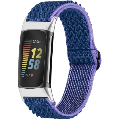 Afbeelding van iMoshion Bandje Geschikt voor Fitbit Charge 5 / 6 Elastisch nylon band met zilveren aansluiting Donkerblauw