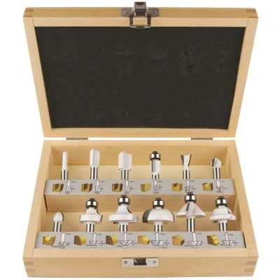 Afbeelding van Makita Freesset 12 Dlg 8 mm D 53556 In Houten Kist Passend op modellen RP1802FX/RP2302FCX/RP2303FCX Freesmachine Accessoires