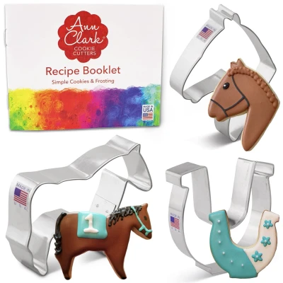 Afbeelding van Ann Clark Cookie Cutters Set van 3 paarden uitsteekvormen met receptenboekje, paard, paardenkop en hoefijzer