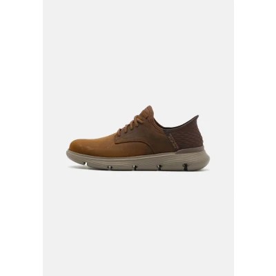 Afbeelding van Skechers Slip Ins Garza Gervin Extra Wide Heren Cognac Maat 45