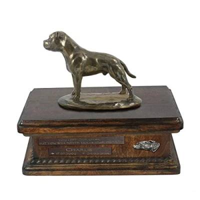 Afbeelding van Persoonlijke urn hond voor Staffordshire Bull Terrier met beeldje en houten design