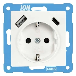 Afbeelding van ION industries stopcontact met randaarde en USB A + C kinderbeveiliging V1/J1 alpin wit glanzend (10.300.414) wandcontactdoos
