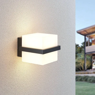 Afbeelding van LED buitenwandlamp Auron, kubusvormig