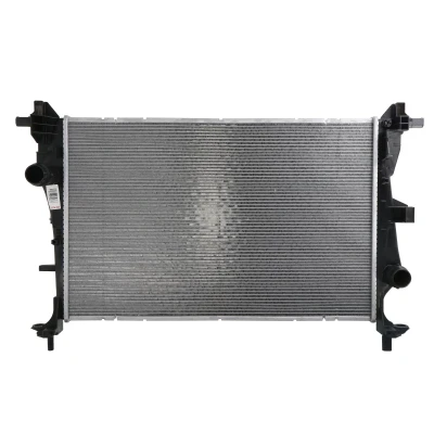 Afbeelding van DENSO DRM06038 Radiateur 620 395 16