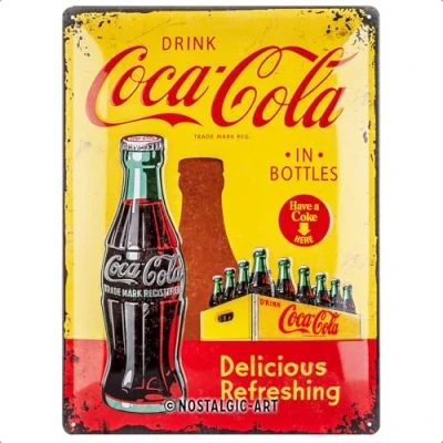 Afbeelding van Coca Cola Yellow in Bottles, Retro reclame wandbord, Reclamebord Amerika USA. metaal