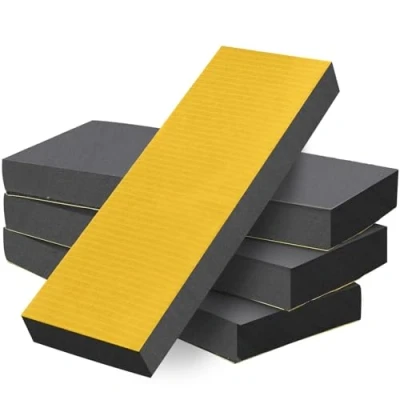 Afbeelding van PUWOWYE Set van 4 zelfklevende schuimrubberen wandbeschermers 30 x 10 3 cm Deurrandbescherming voor autodeuren, garages en carports Zwart